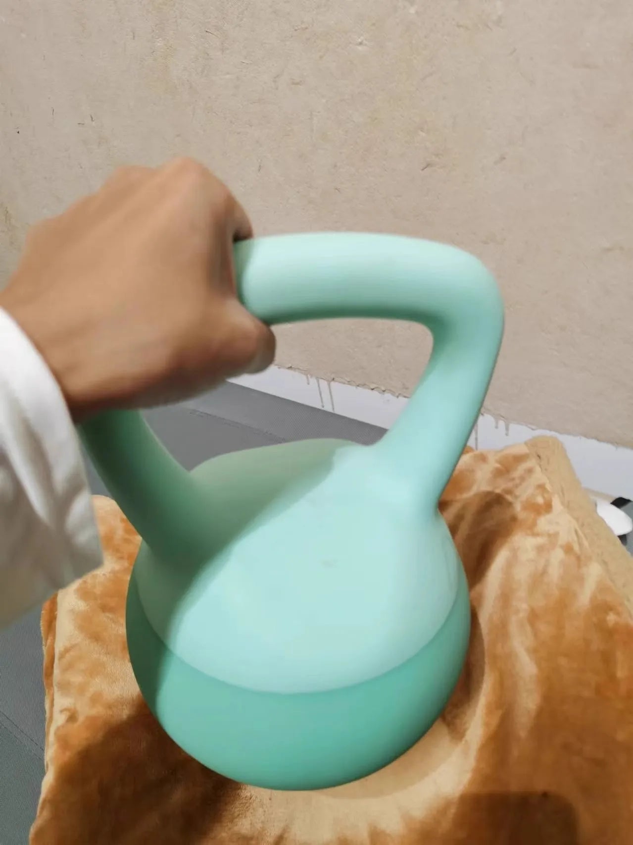 Multipurpose Soft Fitness Kettlebell Strength Training Kettle-bell Squatting Kettle bell Lifting dumbbells